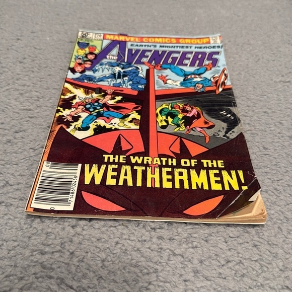 1981 Marvel Comics The Avengers #210 Weathermen Cover Higher Grade - Picture 2 of 6